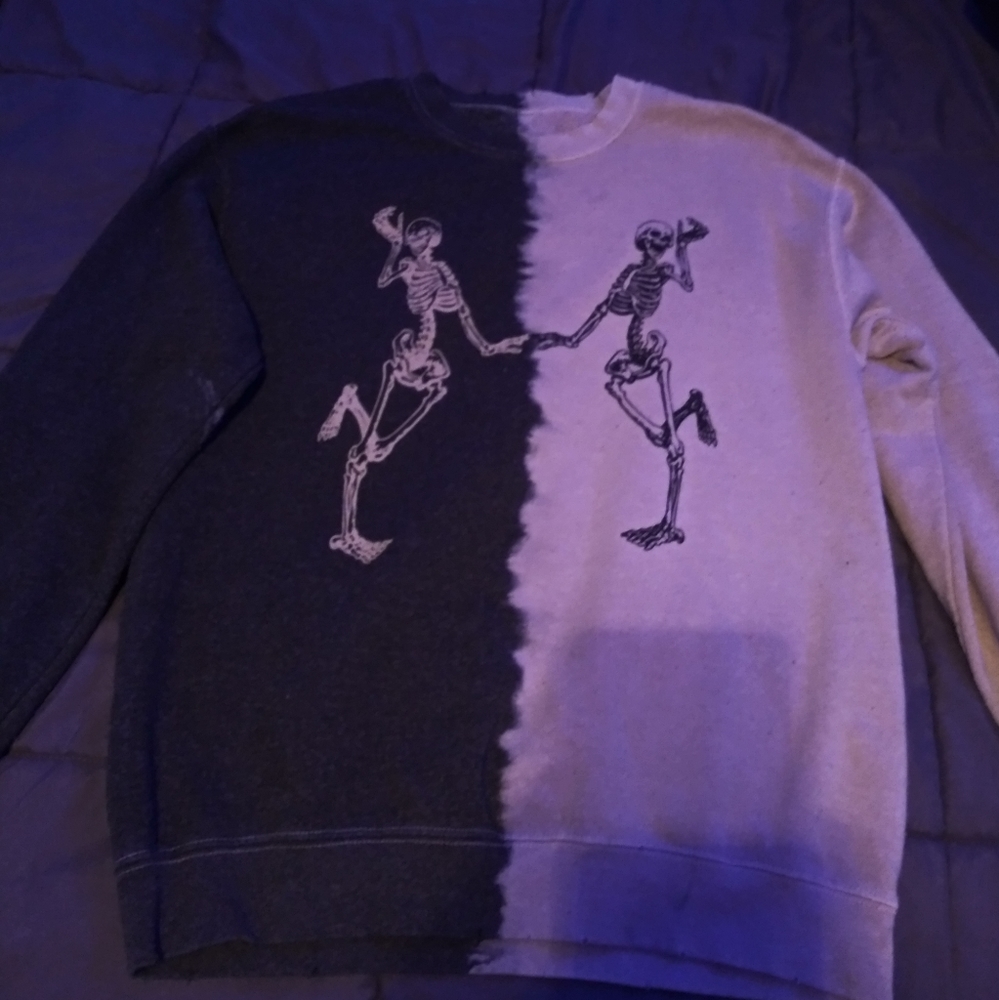 Skelton long sleeve shirt